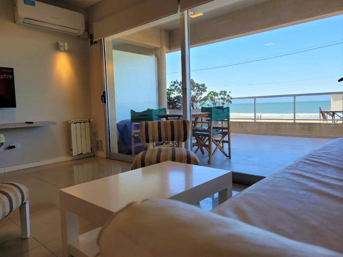108 Y El Mar - Hotel Tejas Rojas Villa Gesell Kültér fotó