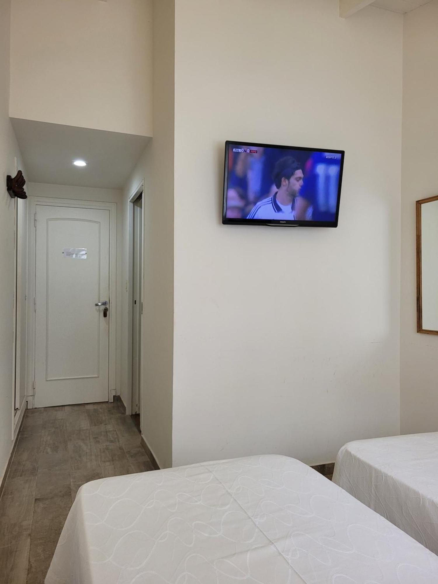 108 Y El Mar - Hotel Tejas Rojas Villa Gesell Szoba fotó