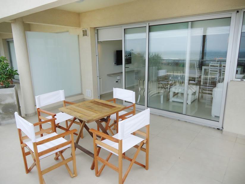 108 Y El Mar - Hotel Tejas Rojas Villa Gesell Kültér fotó